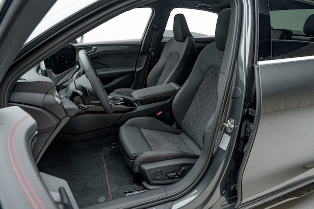 Audi A6 e-tron Quattro