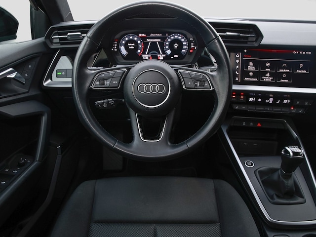 Audi A3 30 TFSI Sedan