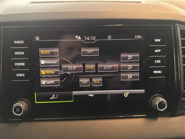 Skoda Karoq Edition 130 DSG*AHK*Rückfahrk*Frontscheibenheiz