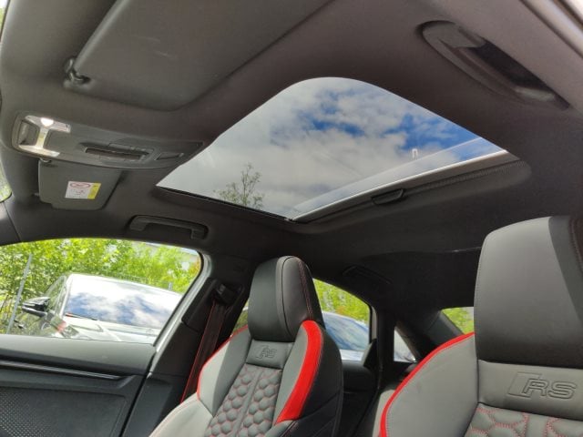 Audi RS3 Quattro S-Tronic Sedan