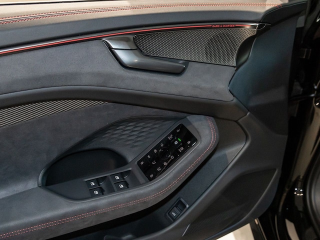 Audi A6 e-tron Avant Quattro