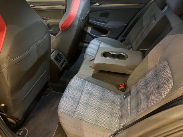 Volkswagen Golf 2.0 TSI Golf VIII