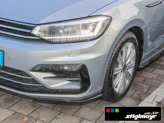 Volkswagen Touran 1.5 TSI DSG R-Line