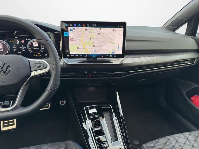 Volkswagen Golf 1.5 eTSI DSG R-Line Variant