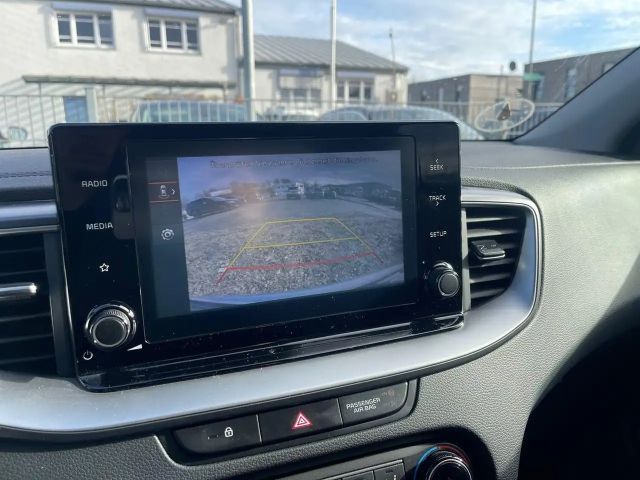 Kia XCeed SUV +APP+KAMERA+SZH+DAB+ACC+Regensensor+Metallic