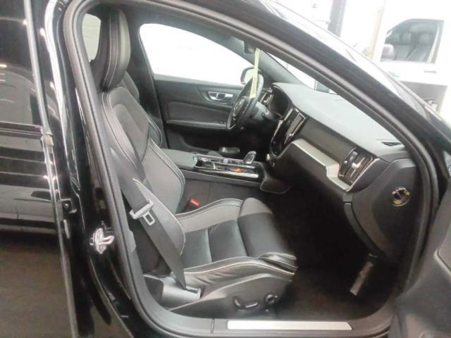 Volvo V60 AWD Geartronic Recharge T6