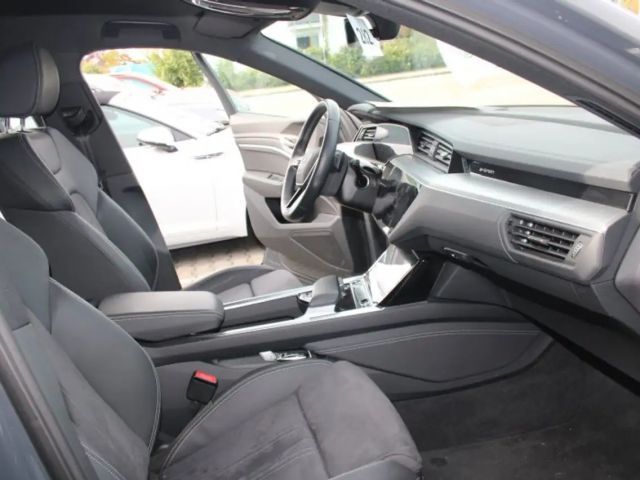 Audi Q8 e-tron 50 Quattro