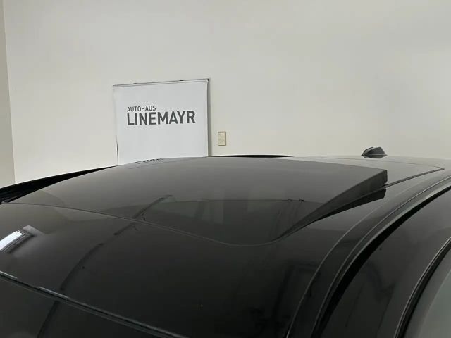 BMW 330 330e M-Sport Touring xDrive