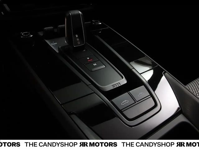 Porsche 911 4 Cabrio GTS Targa