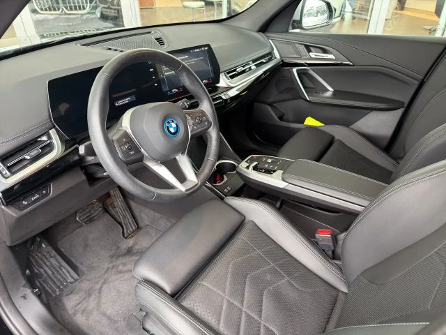 BMW iX1 xDrive30