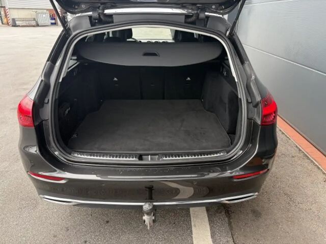 Mercedes-Benz C 180 AVANTGARDE