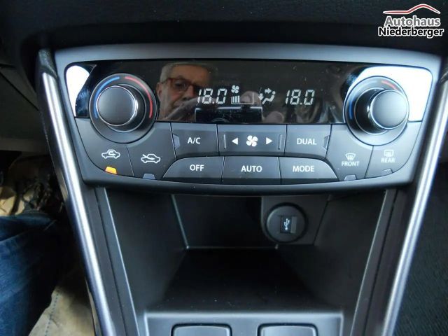 Suzuki S-Cross AllGrip Hybrid