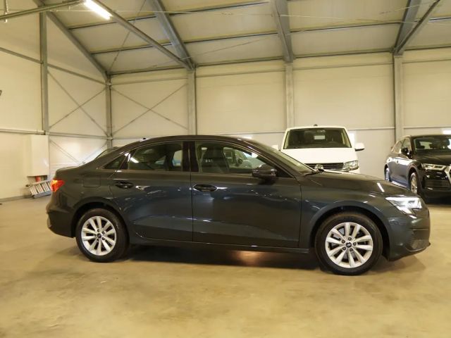 Audi A3 30 TDI Sedan