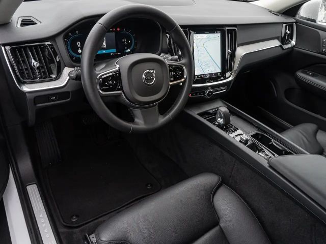 Volvo V60 Cross Country AWD Plus