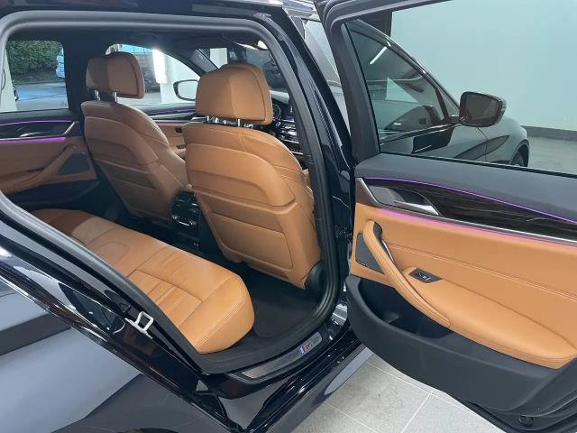 BMW 530 530d M-Sport Touring xDrive