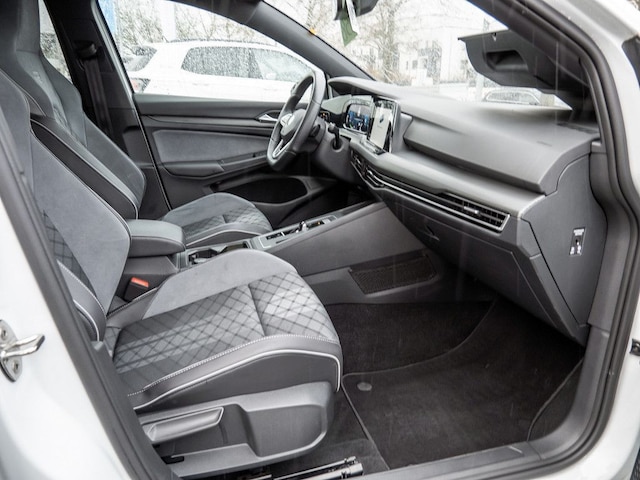 Volkswagen Golf 2.0 TSI DSG Golf VIII R-Line