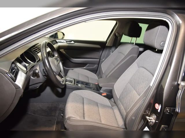 Volkswagen Passat Business DSG Variant