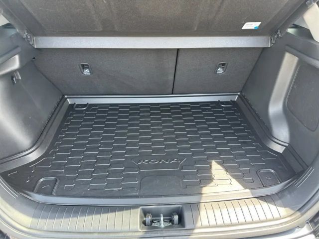 Hyundai Kona 2WD Trend