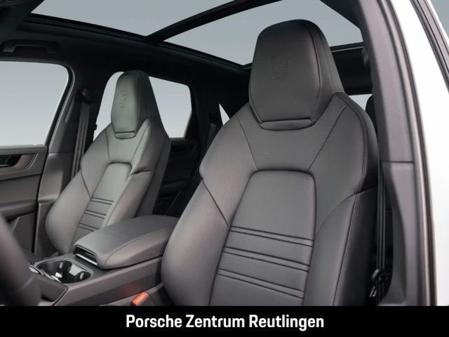 Porsche Cayenne Black Edition