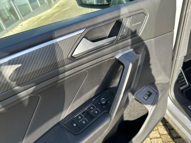 Volkswagen Tiguan 2.0 TDI Allspace DSG R-Line