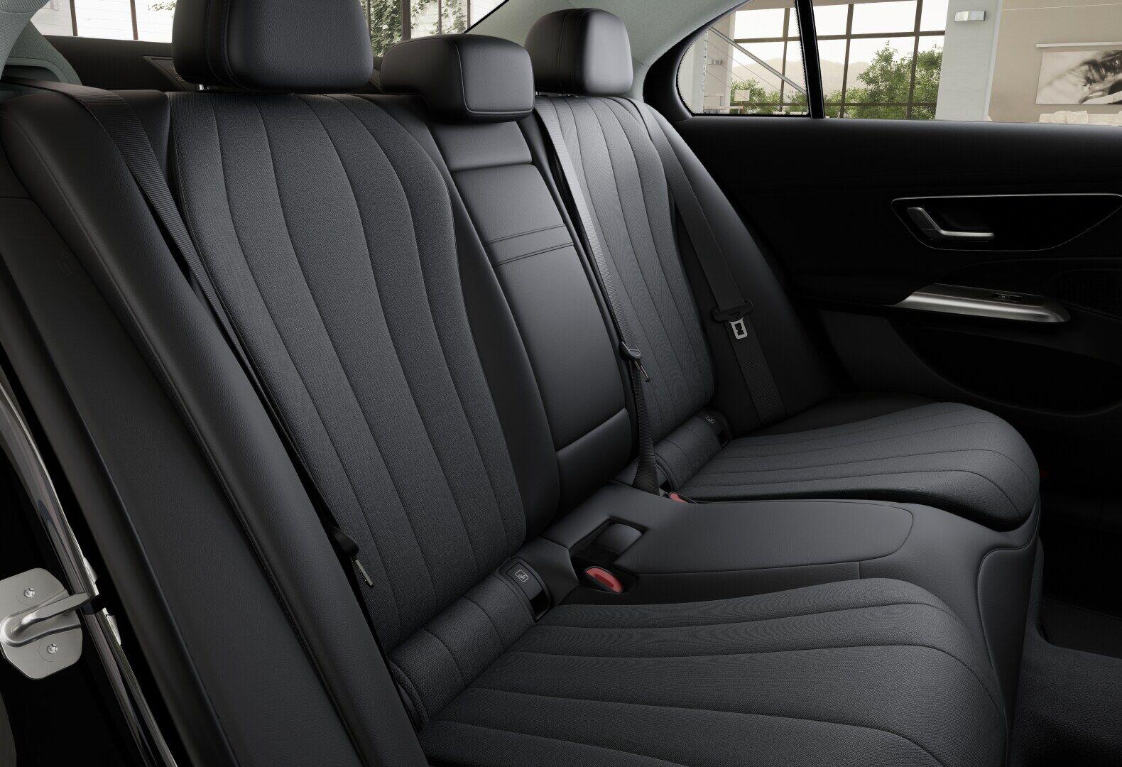 Mercedes-Benz E 220 AVANTGARDE E 220 d Sedan