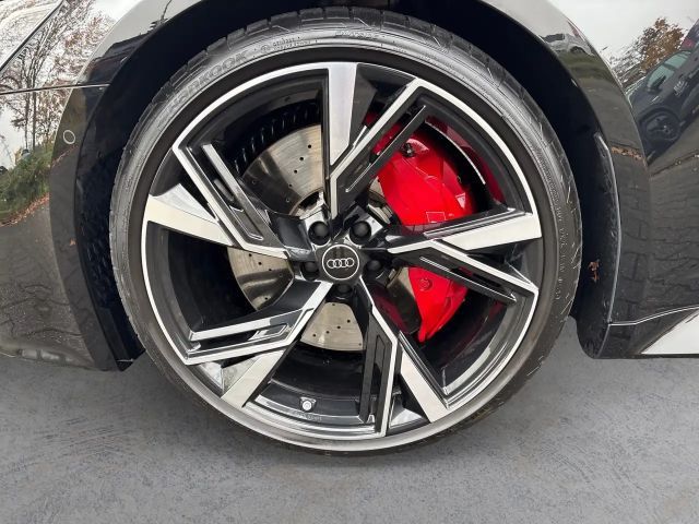 Audi RS6 4.0 TFSI Avant Performance Quattro