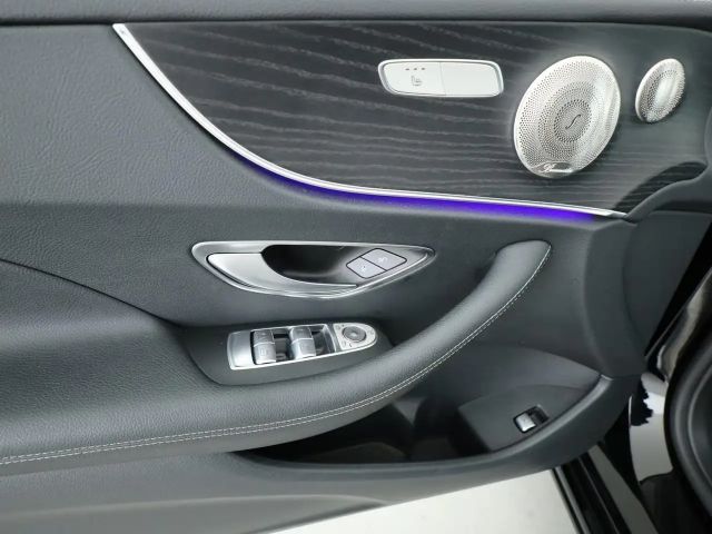 Mercedes-Benz E 400 4MATIC Coupé E 400 d