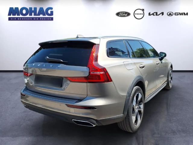 Volvo V60 Cross Country B4 Diesel *Anhängerkupplung *360 Gra