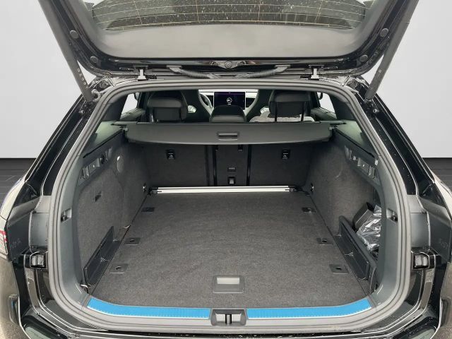 Volkswagen Passat DSG IQ.Drive R-Line