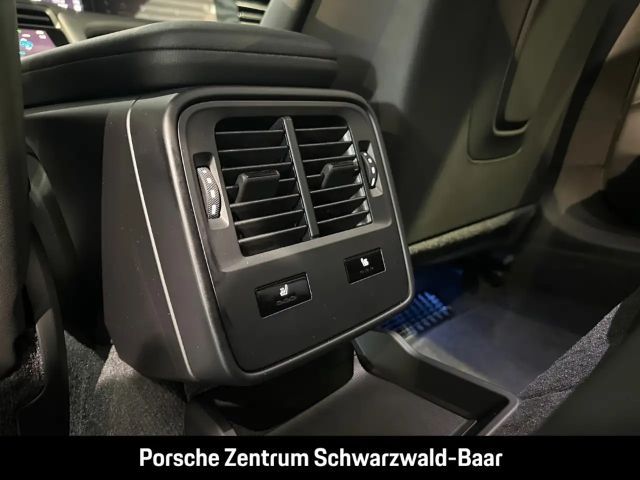 Porsche Taycan 4 Cross Turismo