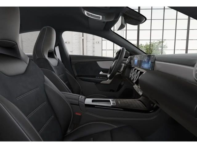 Mercedes-Benz CLA 200 AMG Line Coupé