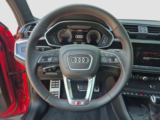 Audi Q3 35 TFSI S-Line