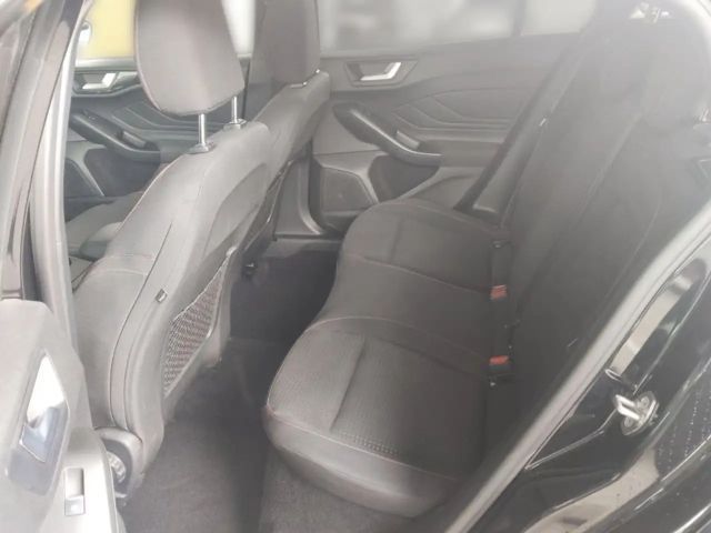 Ford Focus ST Line Wagon