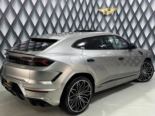 Lamborghini Urus SE // CARBON // UNIKÄT // VOLLE HÜTTE //