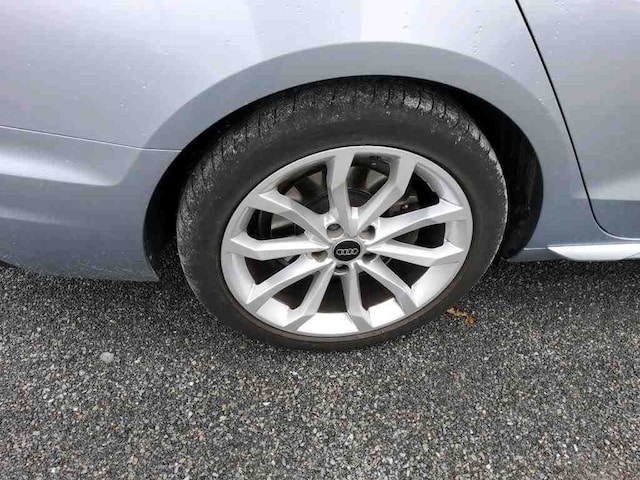 Audi A4 35 TFSI Avant S-Tronic