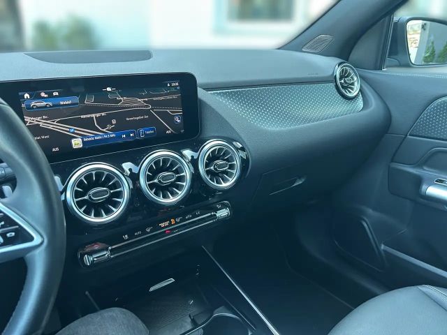 Mercedes-Benz GLA 180 Progressive