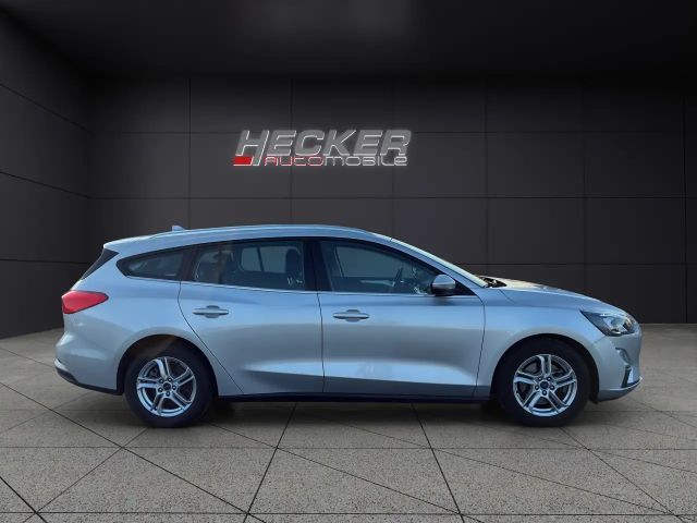 Ford Focus Cool & Connect EcoBoost