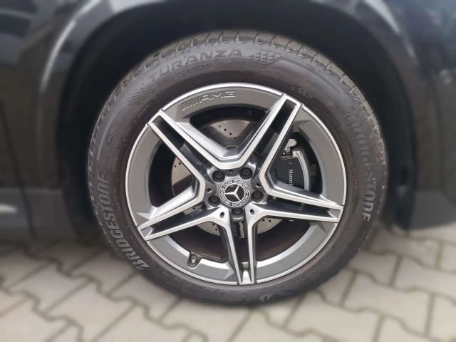Mercedes-Benz GLA 220 4MATIC AMG Line GLA 220 d