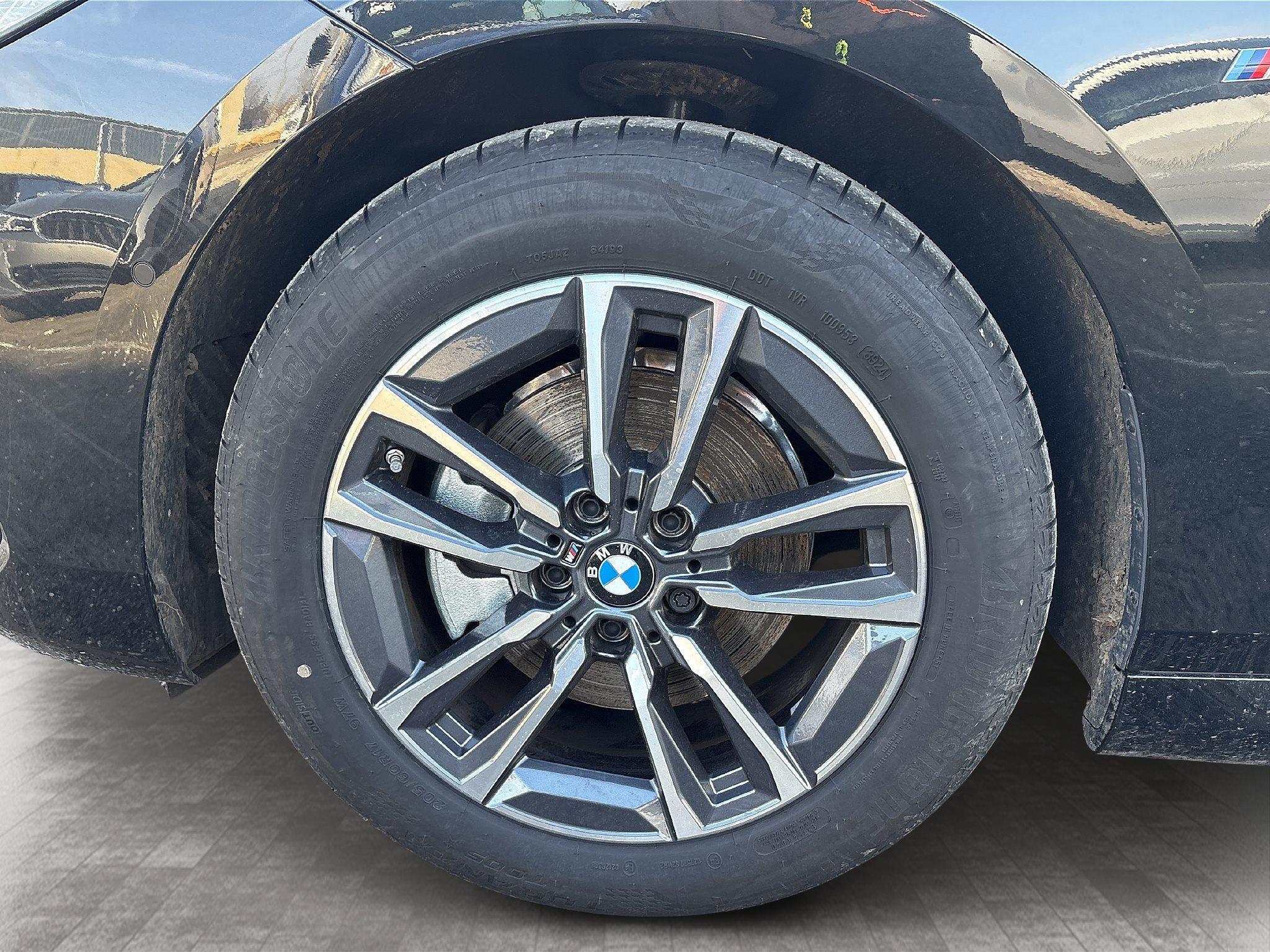 BMW 220 220i Active Tourer