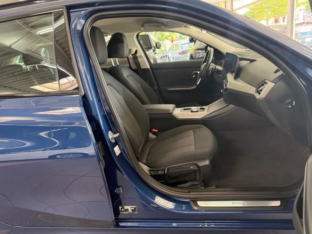 BMW 318 318d Touring