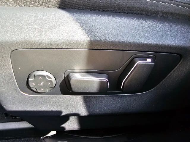 BMW 520 520i M-Sport Sedan