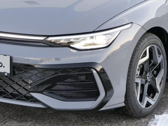 Volkswagen Golf DSG R-Line