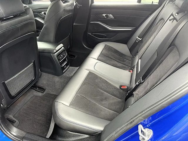 BMW 330 330e M-Sport Touring xDrive