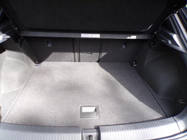 Volkswagen T-Roc 1.5 TSI / BLACK STYLE+BEATS AUDIO