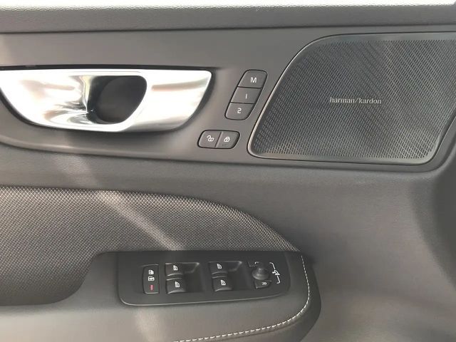 Volvo V60 Dark Geartronic Plus