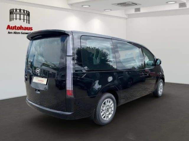 Hyundai Staria 9-SITZER AUTOM+LEDERSITZE+NAVI+EL.TÜREN&HECKKLAPPE