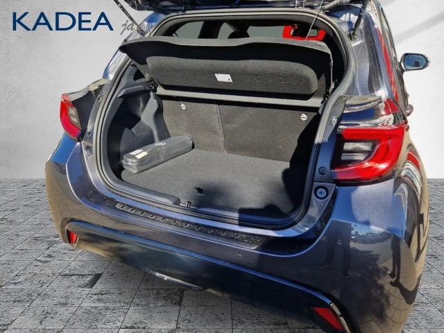Toyota Yaris Hatchback Style