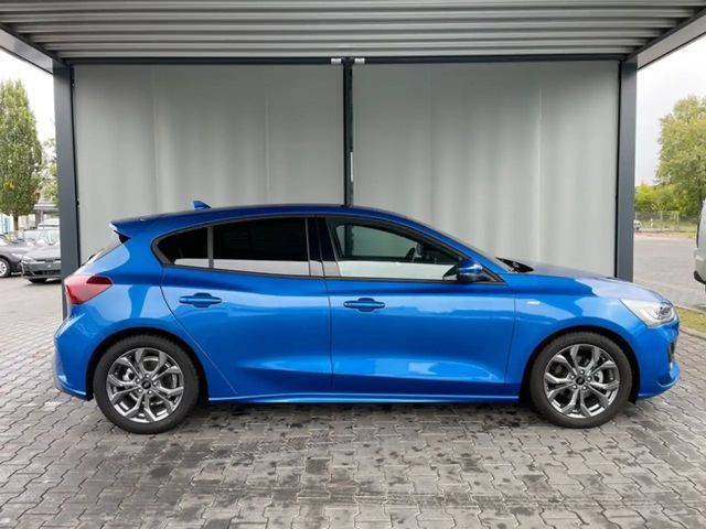 Ford Focus Limited ST Line