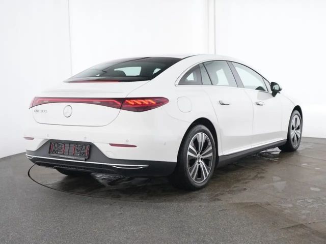 Mercedes-Benz EQE 300 Advanced Sedan