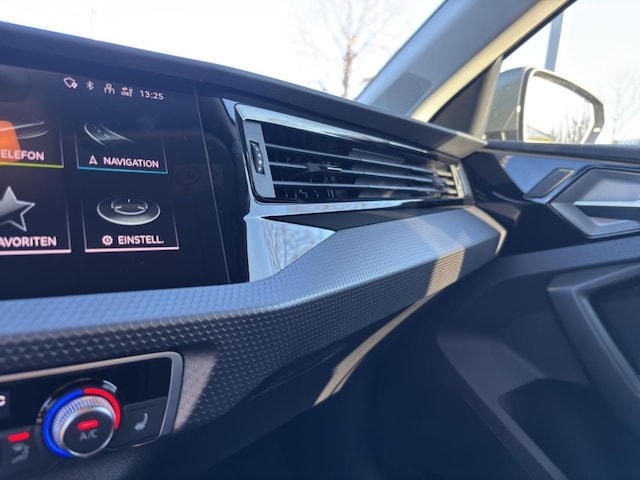 Audi A1 25 TFSI S-Line S-Tronic Sportback